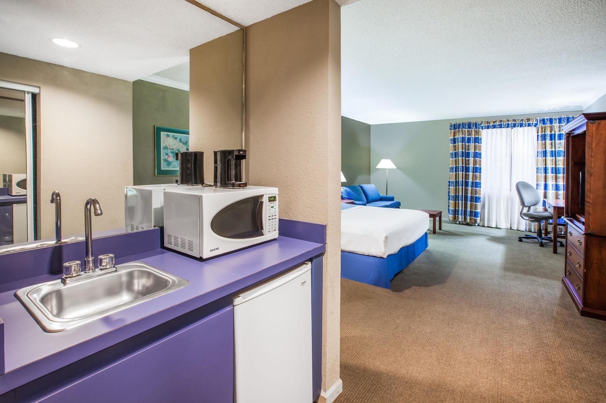 Days Inn By Wyndham Midland Zewnętrze zdjęcie