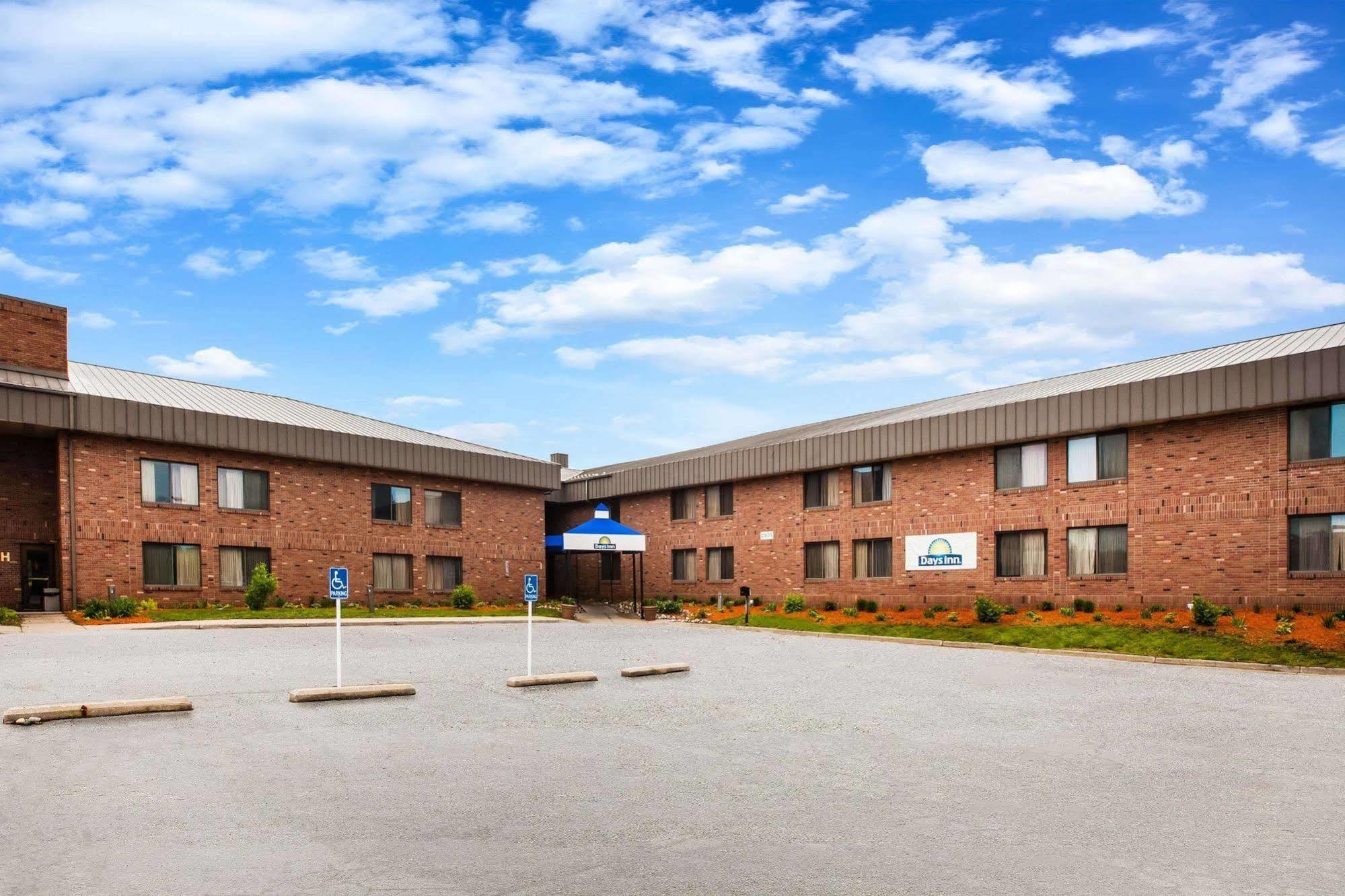 Days Inn By Wyndham Midland Zewnętrze zdjęcie